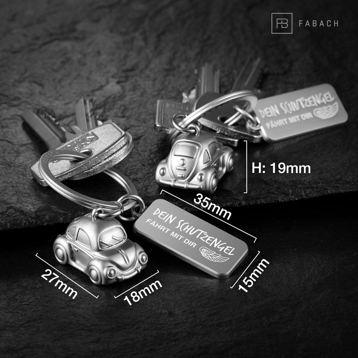 "Car" Miniatur Auto Schlüsselanhänger - Süßer Glücksbringer für Autofahrer - mit Gravur "Dein Schutzengel fährt mit Dir"