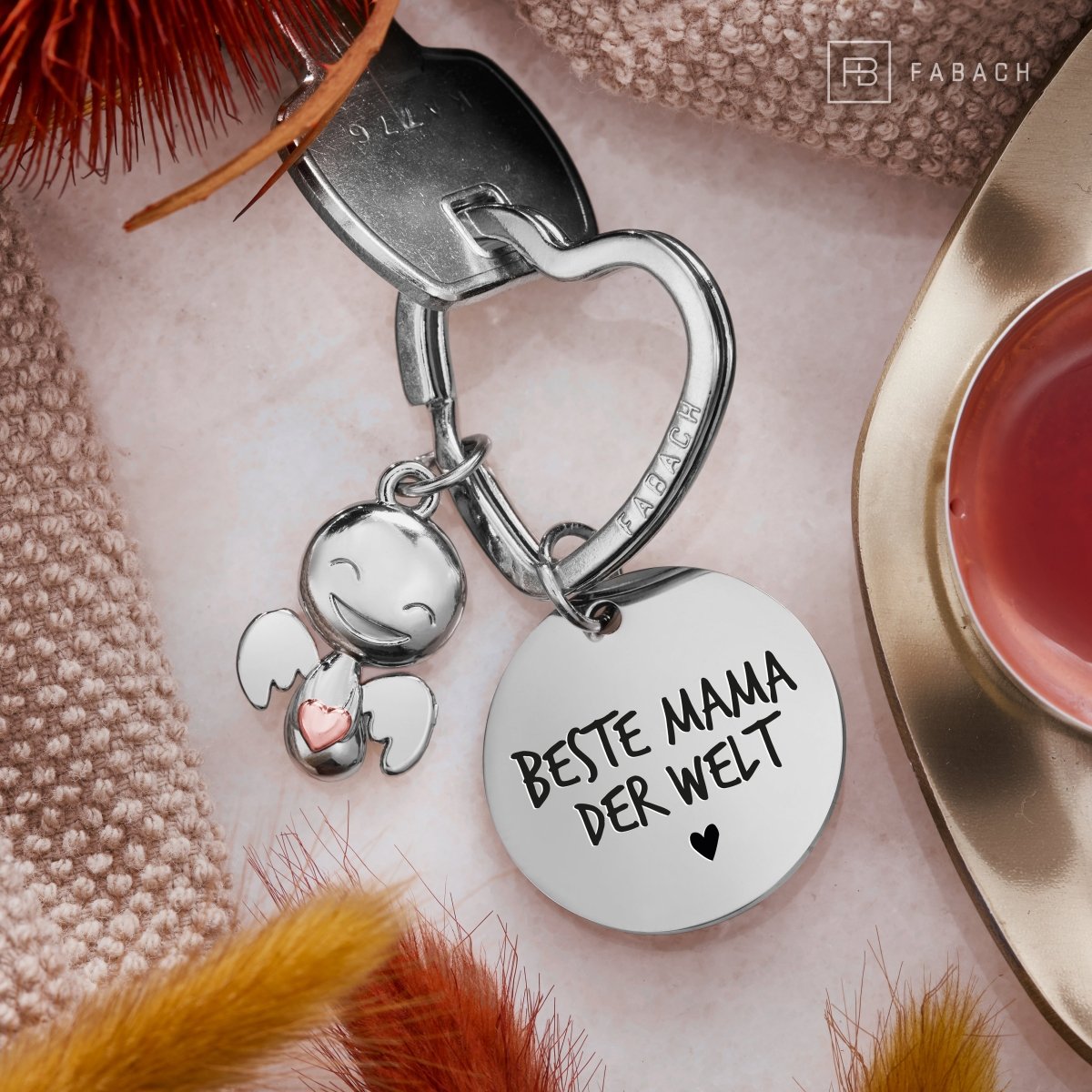 "Beste Mama" Schutzengel Schlüsselanhänger - Schutzengel Happy mit Herz und Gravur Plättchen mit liebevoller Botschaft