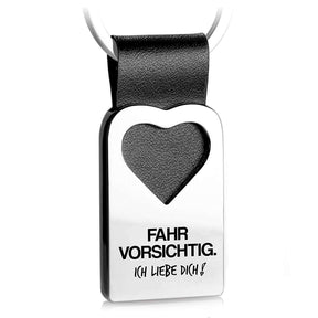 "Fahr vorsichtig. Ich liebe dich!" Herz-Schlüsselanhänger mit Gravur aus Leder